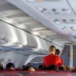 Hosteslerin Uçuş Esnasında Kullandığı Aksesuarlar