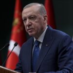 cumhurbaskani erdoganin icinde bulundugu tur ucagina kktcye varisinda f 16lar eslik etti OGmF82NH