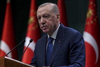 cumhurbaskani erdoganin icinde bulundugu tur ucagina kktcye varisinda f 16lar eslik etti OGmF82NH