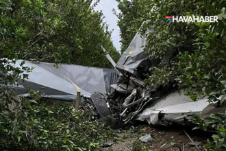 adanada egitim ucagi dustu 2 kisi yaralandi IYluOt4A