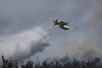 baraja inis yapan egitim ucagindaki iki pilot balikci teknesiyle kurtarildi pa1qHbaW