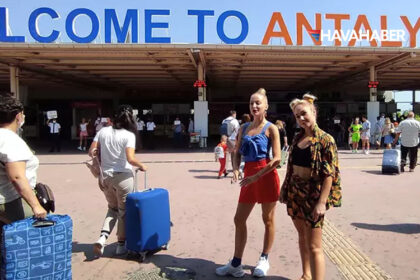 turkiye acik ara ilk sirada 26 milyon rus turist turkiyeye seyahat etti OUpRHLZp
