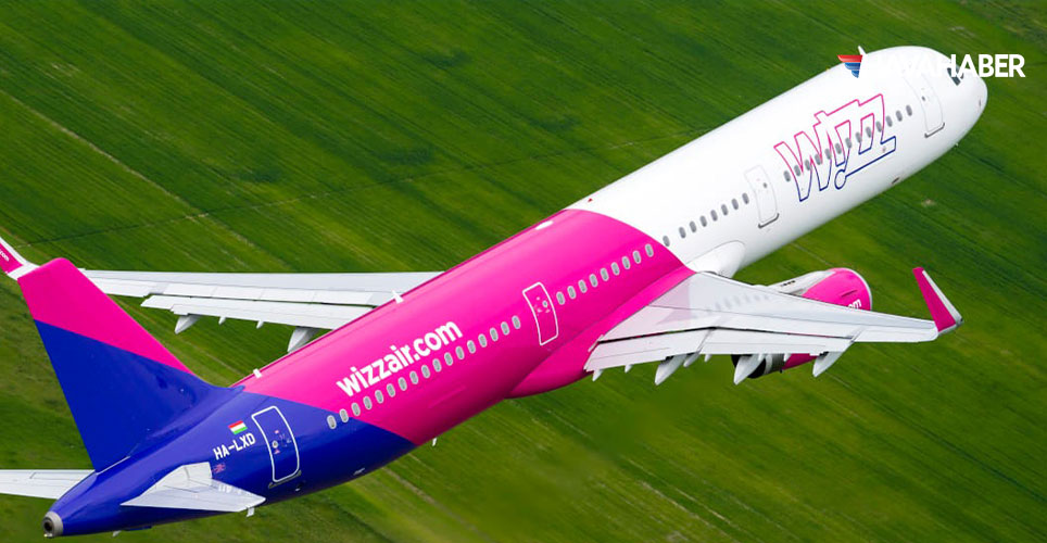 wizz air ucagi siddetli turbulansa girdi yolcular panik yasadi QZgGZCDL