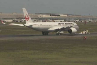 japonyada a350 krizi jal ucagi tek motorla acil inis yapti Z3vDr4Qu